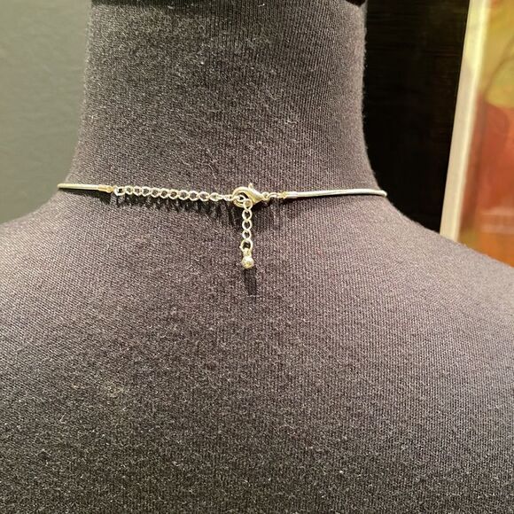 Kenneth Cole (KC) silver trusted edge oval green/brown/caramel stone necklace - Picture 4 of 5